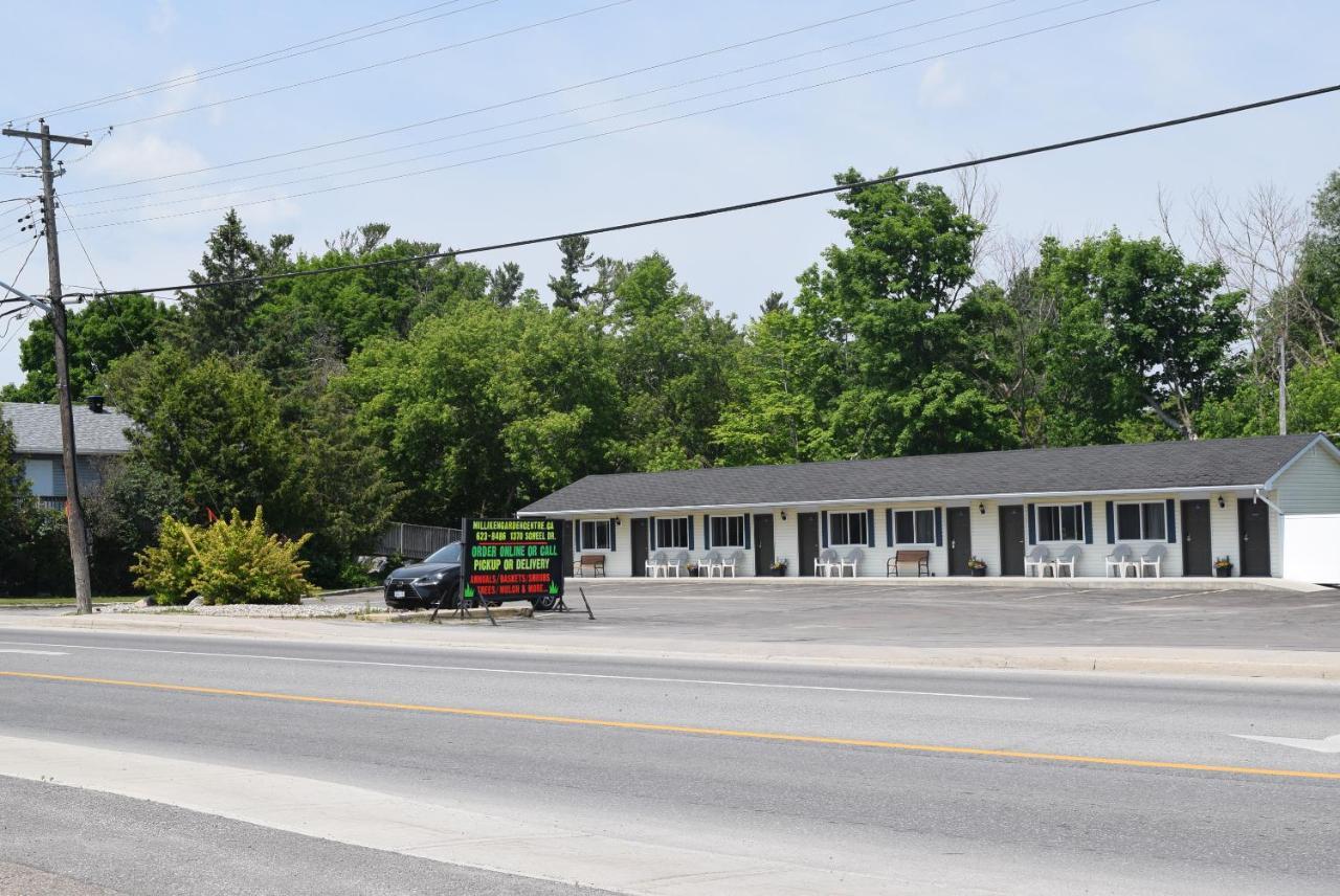 Knights Inn Arnprior Esterno foto